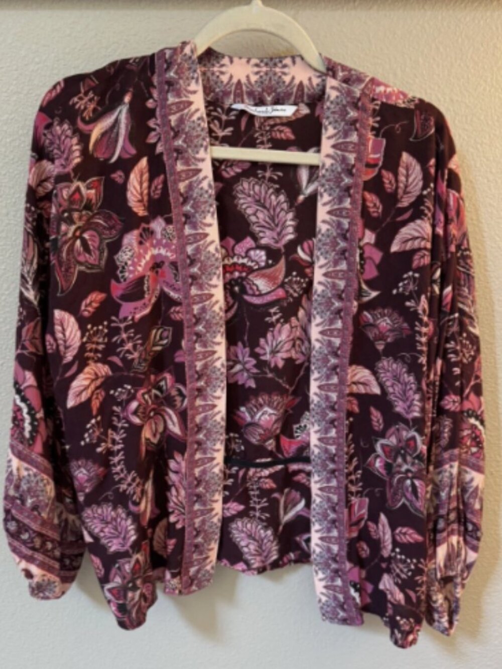 Evereve Michael Stars Amaranth Wrap NWT OneSize